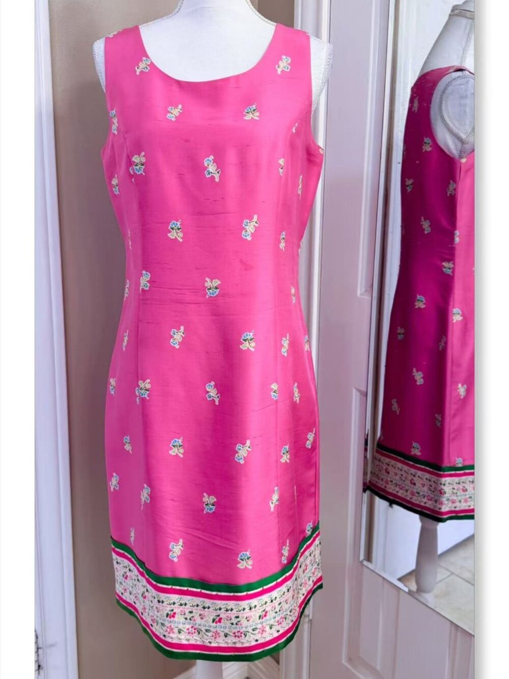 Scattered small floral embroideries Sheath dress size 6